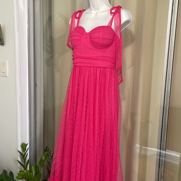 Fuchsia Hot Pink Tulle Polka Dot Maxi Size Medium/Large - Picture 4 of 7